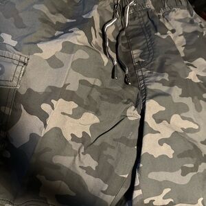 George Men's Cargo Shorts - Gray Camo